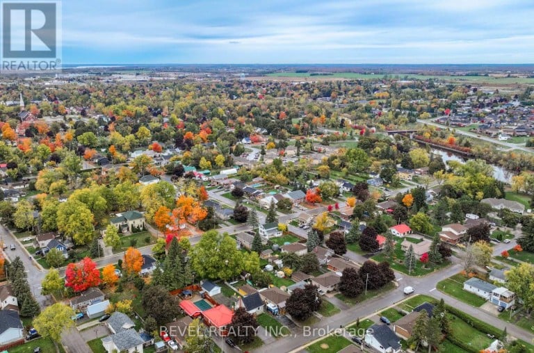 20 DIVISION STREET, Kawartha Lakes (Lindsay), Ontario, K9V4S1
