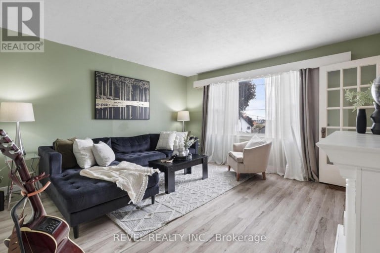 20 DIVISION STREET, Kawartha Lakes (Lindsay), Ontario, K9V4S1
