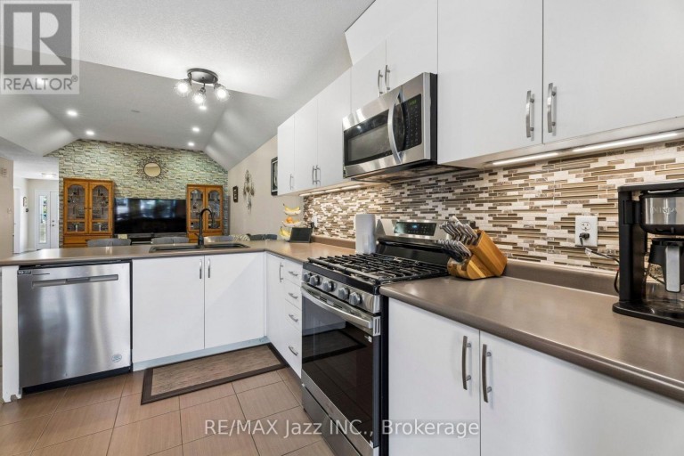9 TRILLIUM WAY, Norfolk (Simcoe), Ontario, N3Y0B8