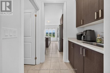 76 CALYPSO AVENUE Springwater (Midhurst) Ontario photo 9