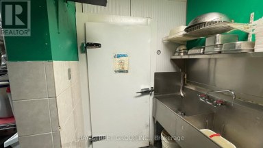 43 MAIN STREET E Grimsby (Grimsby East) Ontario photo 10