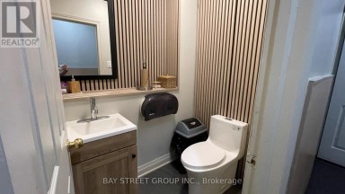43 MAIN STREET E Grimsby (Grimsby East) Ontario photo 12