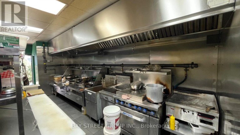 43 MAIN STREET E, Grimsby (Grimsby East), Ontario, L3M1M7