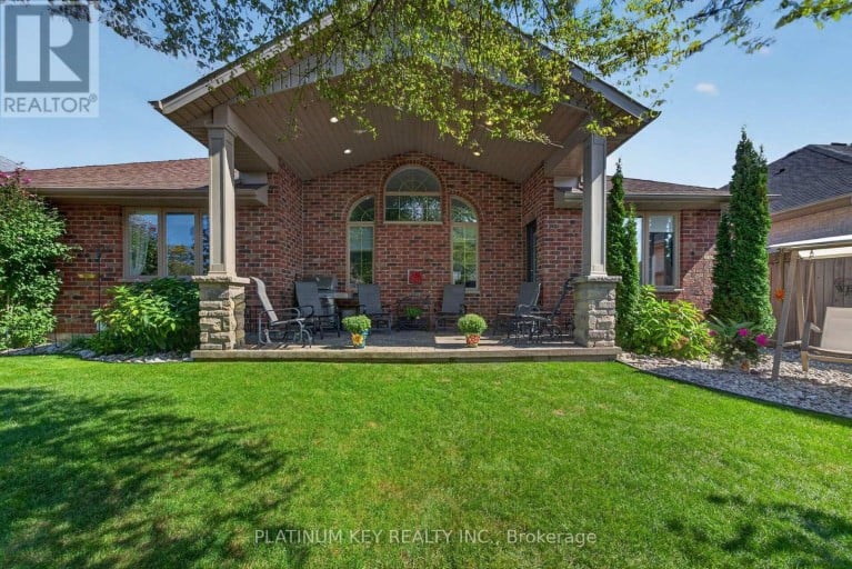 9 RONALD BLOORE DRIVE, Sarnia, Ontario, N7W1C5