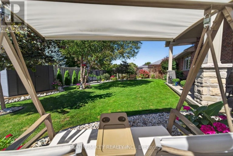 9 RONALD BLOORE DRIVE, Sarnia, Ontario, N7W1C5