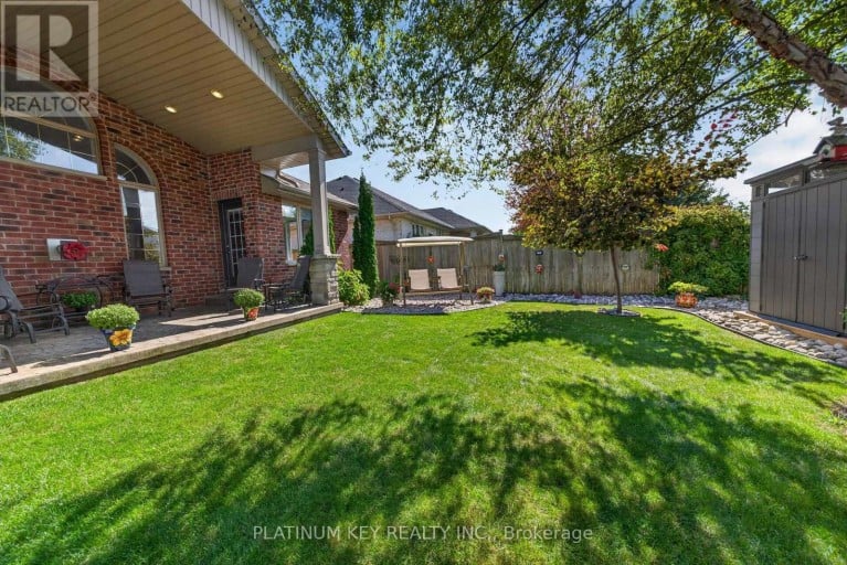 9 RONALD BLOORE DRIVE, Sarnia, Ontario, N7W1C5