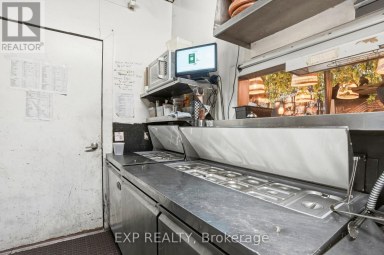 1263 QUEEN STREET W Toronto (South Parkdale) Ontario photo 13