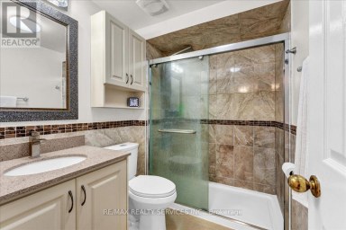 7 DUGGAN DRIVE Brampton (Fletcher's West) Ontario photo 28