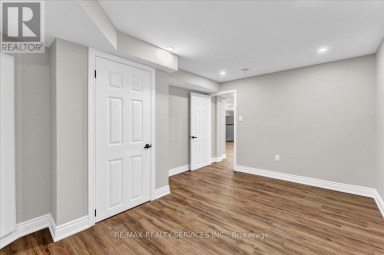 7 DUGGAN DRIVE Brampton (Fletcher's West) Ontario photo 36
