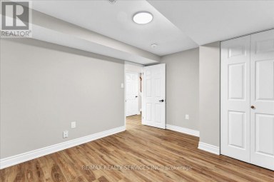 7 DUGGAN DRIVE Brampton (Fletcher's West) Ontario photo 39