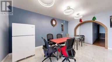 30 CORONADO COURT Toronto (Humbermede) Ontario photo 10