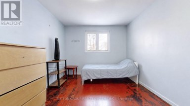 30 CORONADO COURT Toronto (Humbermede) Ontario photo 25