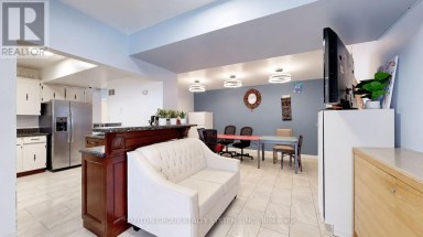 30 CORONADO COURT Toronto (Humbermede) Ontario photo 7