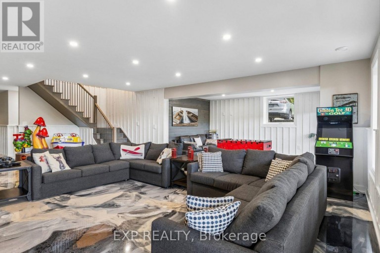 527 PINE POINT LANE, Centre Hastings, Ontario, K0K2K0
