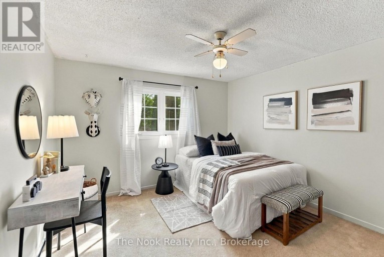 27 FIELD CRESCENT, Ajax (Central East), Ontario, L1Z1B3