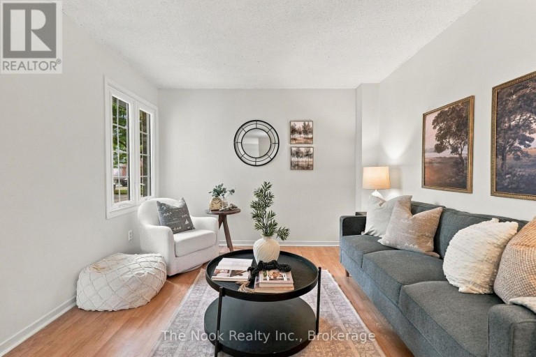 27 FIELD CRESCENT, Ajax (Central East), Ontario, L1Z1B3