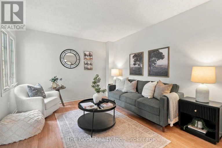 27 FIELD CRESCENT, Ajax (Central East), Ontario, L1Z1B3