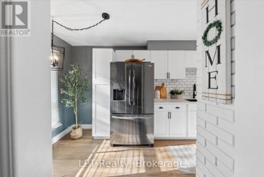 25 - 155 GLOVERS ROAD Oshawa (Samac) Ontario photo 3
