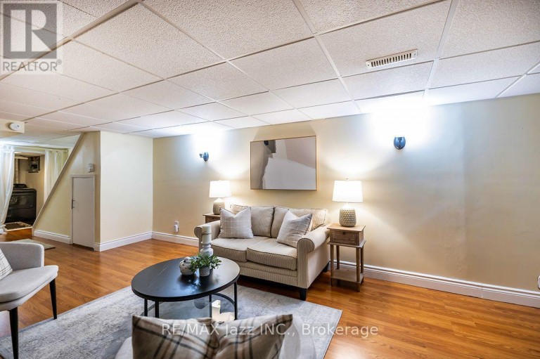 3 - 1330 TROWBRIDGE DRIVE, Oshawa (Centennial), Ontario, L1G7L1