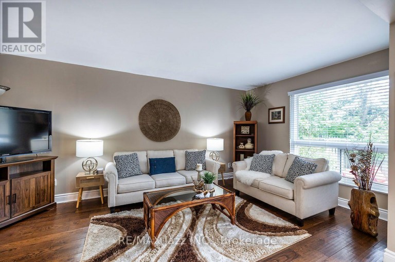 3 - 1330 TROWBRIDGE DRIVE, Oshawa (Centennial), Ontario, L1G7L1