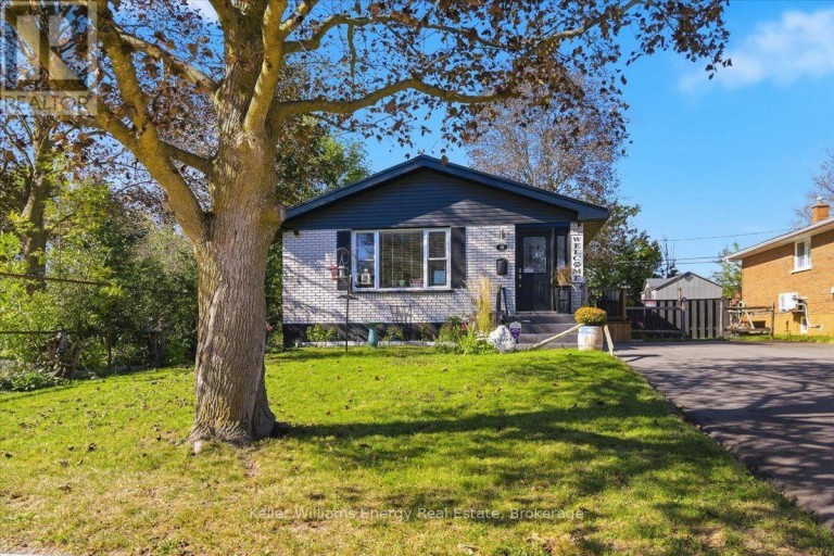 30 DOMINION DRIVE, Kawartha Lakes (Lindsay), Ontario, K9V1H7