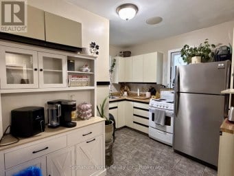 1712 SILLS STREET Thunder Bay (McKeller Park) Ontario photo 4