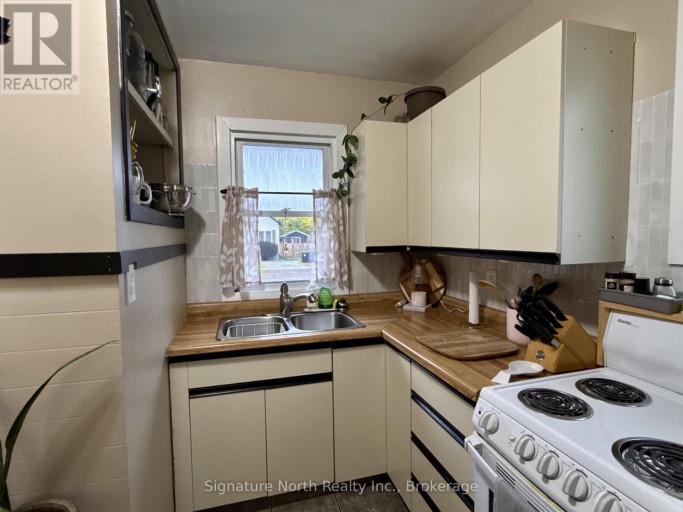 1712 SILLS STREET, Thunder Bay (McKeller Park), Ontario, P7E5S6
