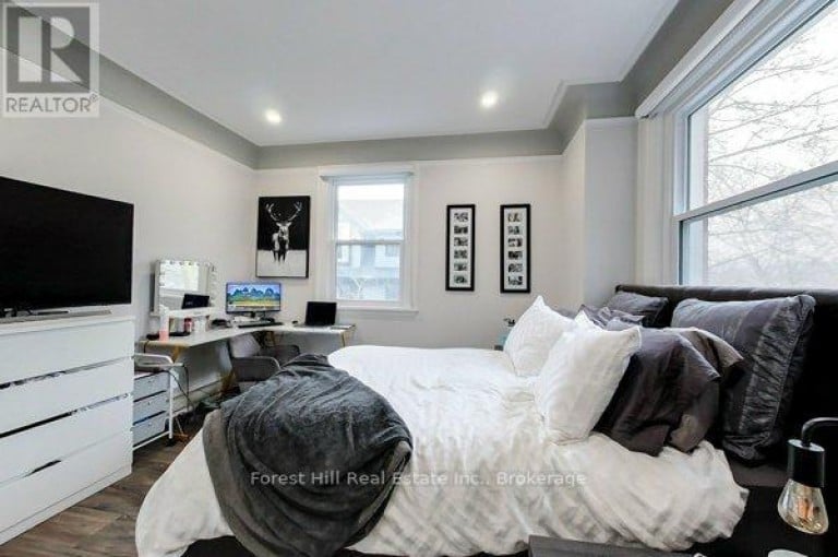 72 THIRD STREET, Collingwood, Ontario, L9Y1K5