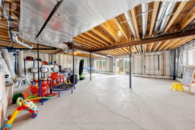 166 FERRAGINE CRESCENT Bradford West Gwillimbury (Bradford) Ontario photo 30