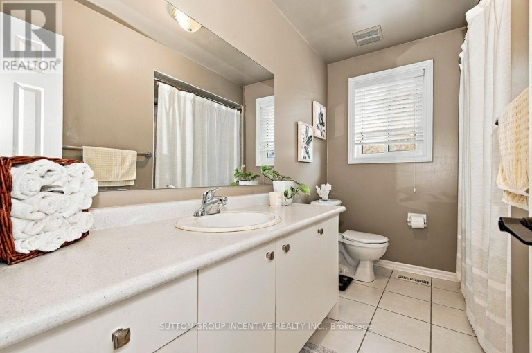 46 BELL STREET, Barrie (Ardagh), Ontario, L4N0H9