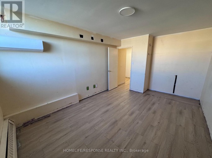 1903 - 390 DIXON ROAD, Toronto (Kingsview Village-The Westway), Ontario, M9R1T4