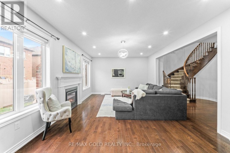 9 GODERICH DRIVE, Brampton (Northwest Brampton), Ontario, L7A5A7