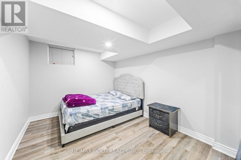 9 GODERICH DRIVE, Brampton (Northwest Brampton), Ontario, L7A5A7
