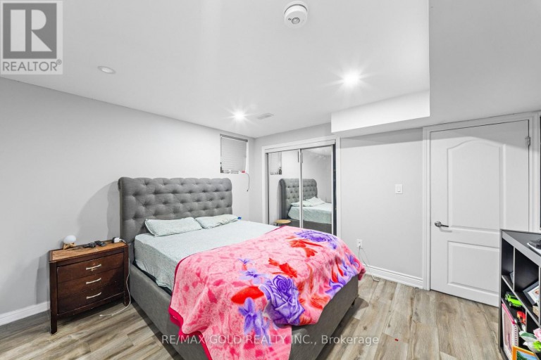 9 GODERICH DRIVE, Brampton (Northwest Brampton), Ontario, L7A5A7