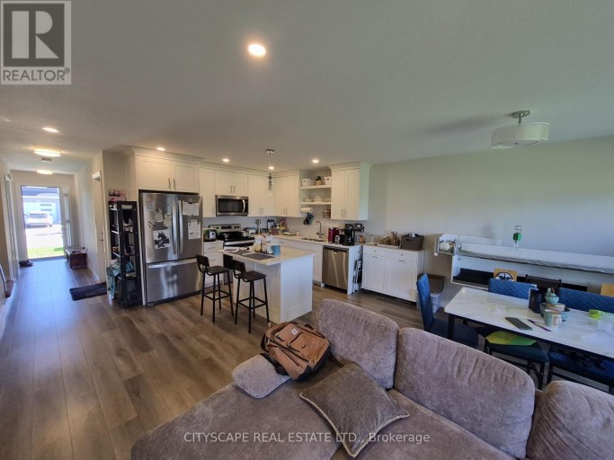 201 HOOPER STREET, St. Marys, Ontario, N4X0C1