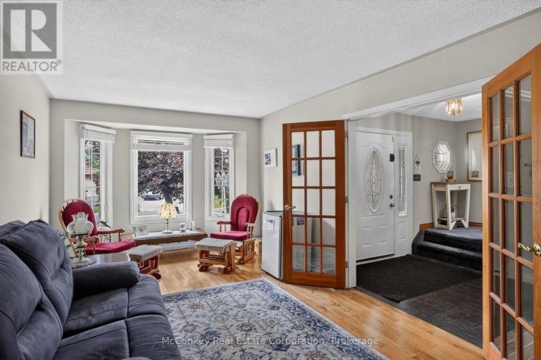 1817 PARKWOOD CIRCLE, Peterborough (Monaghan Ward 2), Ontario, K9J8C3