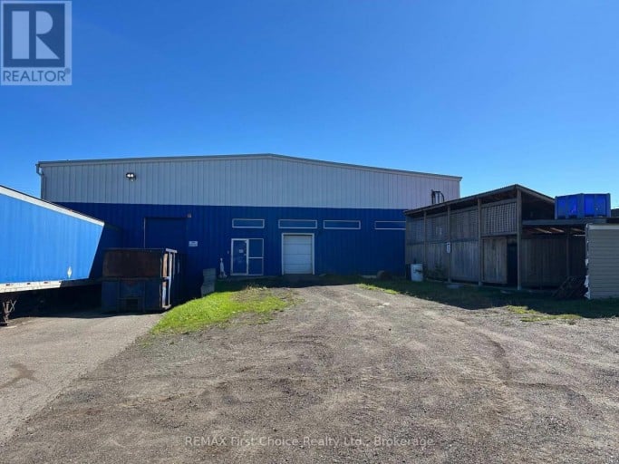 712 MACDONELL STREET N, Thunder Bay (Inner-City Industrial), Ontario, P7B4A6