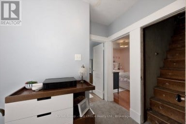 94 CAMBRIA STREET Stratford Ontario photo 29