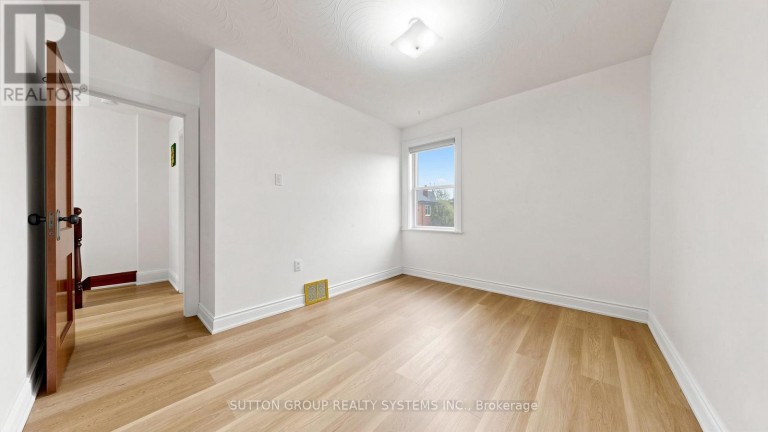 683 OLD WESTON ROAD, Toronto (Weston-Pellam Park), Ontario, M6N3B6
