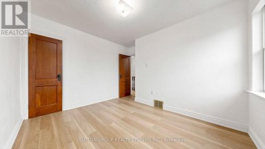 683 OLD WESTON ROAD Toronto (Weston-Pellam Park) Ontario photo 15