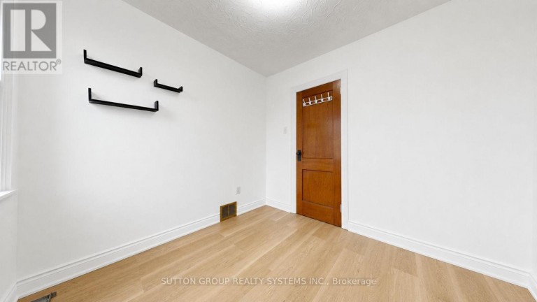 683 OLD WESTON ROAD, Toronto (Weston-Pellam Park), Ontario, M6N3B6