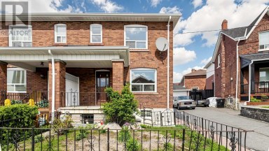 683 OLD WESTON ROAD Toronto (Weston-Pellam Park) Ontario photo 2