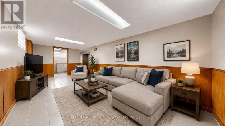 683 OLD WESTON ROAD, Toronto (Weston-Pellam Park), Ontario, M6N3B6