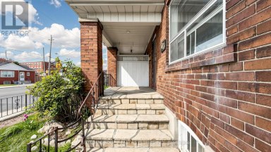 683 OLD WESTON ROAD Toronto (Weston-Pellam Park) Ontario photo 3