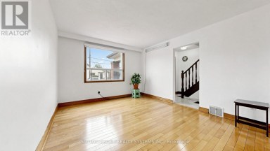 683 OLD WESTON ROAD Toronto (Weston-Pellam Park) Ontario photo 4
