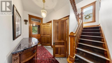 1316 KING STREET E Hamilton (Delta) Ontario photo 16