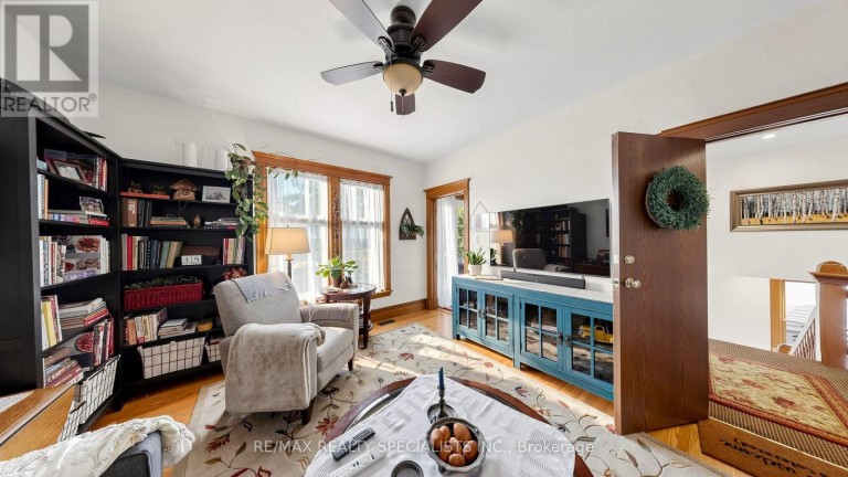 1316 KING STREET E, Hamilton (Delta), Ontario, L8M1H3