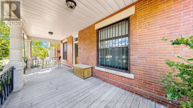 1316 KING STREET E Hamilton (Delta) Ontario photo 2