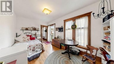 1316 KING STREET E Hamilton (Delta) Ontario photo 26