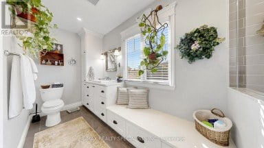 1316 KING STREET E Hamilton (Delta) Ontario photo 27